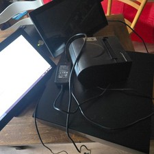 2 Touchscreen Kassen inklusive 3 Theromobonddrucker und 2 Kassenschubladen