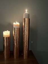 Kerzenständer Nixon Kupfer gehämmert 3er Set 7,5 cm Durchmesser Höhe 25/35/45 cm