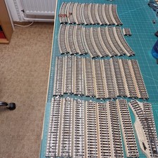 Märklin M-Gleis Hohlprofil 15x 5100 Bogen, 1x Anschl., 16 Grade 5106, 1 Weiche,