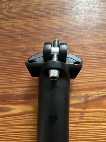 Black heart carbon - black,