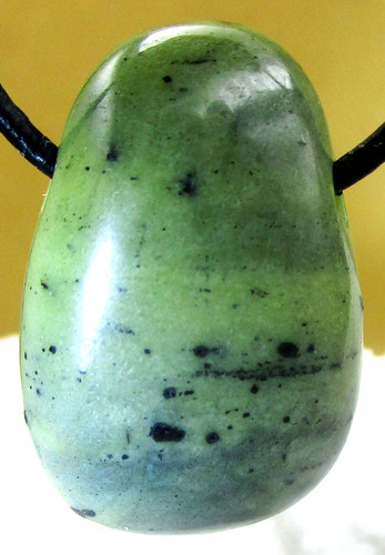 Nephrit tropfen anhänger - nephrit,