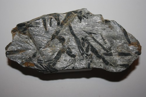 Hornblende magnesiohornblende - hornblende,