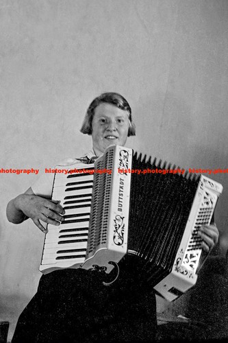 F016385 bdm mädchen spielen - mädchen,