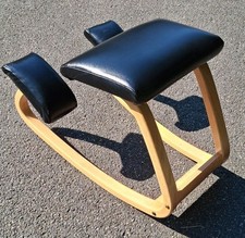 STOKKE VARIER  BALANS KNIESTUHL KNIEHOCKER GESUNDHEITSSTUHL LEDER SCHWARZ  BLACK