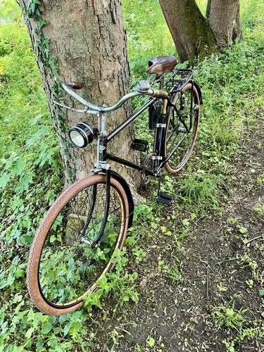 Altes antikes oldtimer - oldtimer, fahrrad