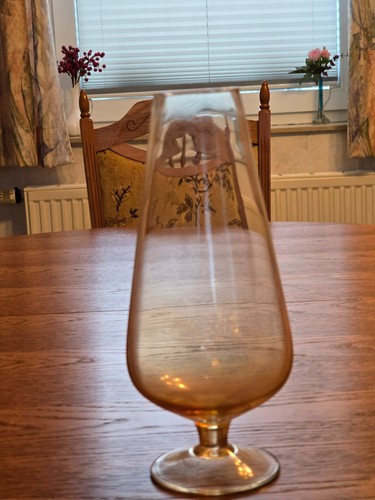 Vase mundgeblasen elegant aus