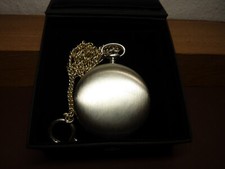 silberne Taschenuhr von Regent neuwertig