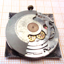 älteres gebrauchtes Automatik Werk Gigandet ETA 2452 defekt Unruhe OK CK