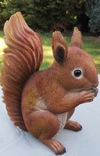 **Süßes Eichhörnchen** Figur von Märchenwald Deko detailgetreu