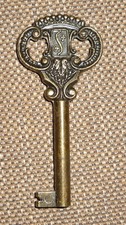 alter Schrank Möbel