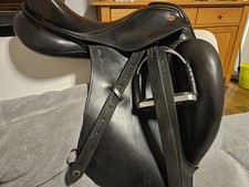 Dressursattel 18 Zoll Schwarz Leder