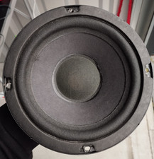 1x Bose 201 Series 3 Bass