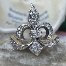 Ring, antik, um 1890, Frankreich, Fleur de Lis, Lilie, 585 Gold, 0,25 Diamanten