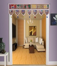 Indischer bestickter Toran