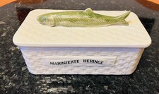 Antike Deckeldose, Original, Marinierte Heringe Keramik Korbmuster, Fisch
