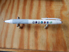 Bahn Japan Jetstream Kugelschreiber in Weiß schreibend