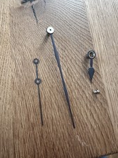 Handbombierte Zeiger für