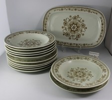 Schirnding Bavaria, Speiseservice 13 tlg. 6 Pers. Porzellan beige Dekor: Blumen