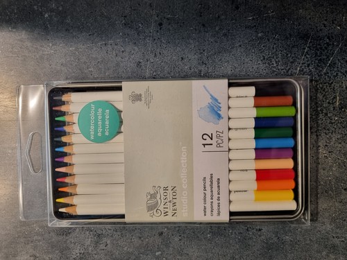 Winsor newton studio - &,