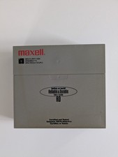 Maxell Diskettenbox für 5,25"-Disketten / floppy disk - aufklappbar
