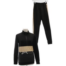 Nu, Trainingsanzug Set