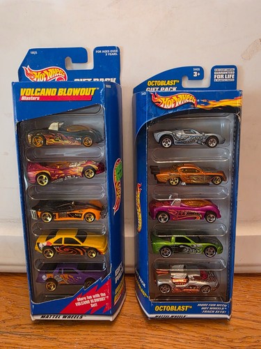 Hot wheels volcano blowout - hot,
