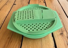 Vintage 60er / 70er Tupperware - Reibe + Reibeschüssel mint grün Set Retro