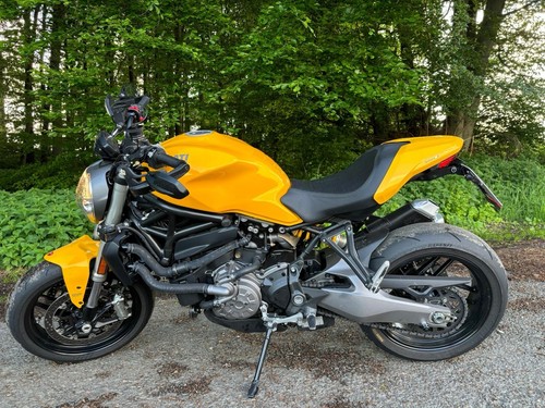 Ducati monster 821 stealth - ducati,