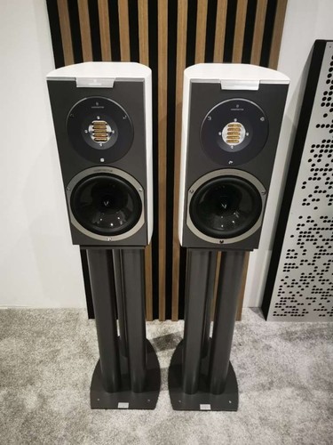 Audiovector arrete - r1, +