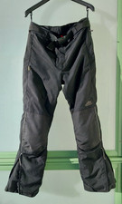 Motorradhose mit Protektoren