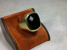 D39-42 / massiver Herrenring 14 K  GG  schwarze Platte mit Diamant Gr. ca. 58