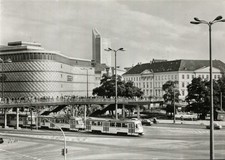 Eine alte Postkarte / Ansichtskarte "Messestadt Leipzig" / schwarz - weiß