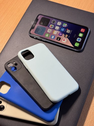 Apple iphone 128gb - 11,