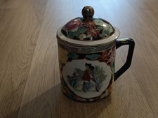Teetasse mit Deckel