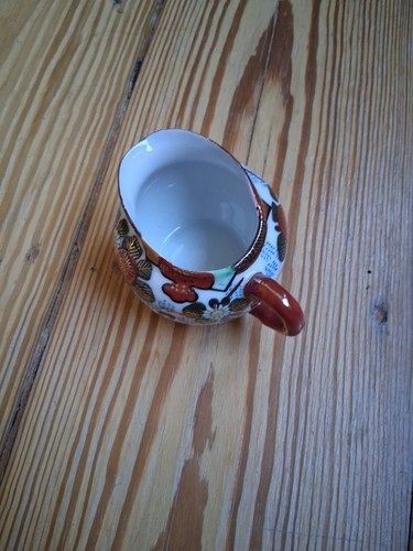 Milchkanne asiatisch gold - gold, rot