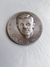 DDR  ERNST SCHNELLER 1890-1944  Metall DM 3 cm