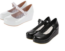 Damen Mary Jane Keilabsatz Pumps mit Riemchen und Plateau Rockabilly Lack Schuhe