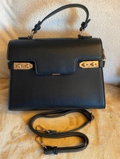 Neue klassisch schwarze