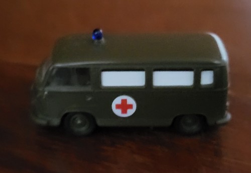 Krankenwagen modell roco ford - krankenwagen,