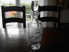 ANTIKE GLASKARAFFE WUNDERSCHÖN  MUNDGEBLASEN UND  MOTIV GESCHLIFFEN