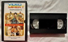 Ein Zwilling flippt aus VHS -