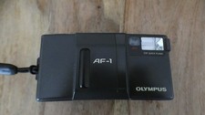 Fotokamera  " AF-1 " mit Blitz  " ESP Quick Flash "  aus dem Hause " OLYMPUS "