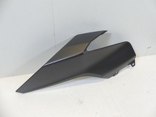 KTM Duke 125 EZ:20 Tankcover links Spoiler M01270