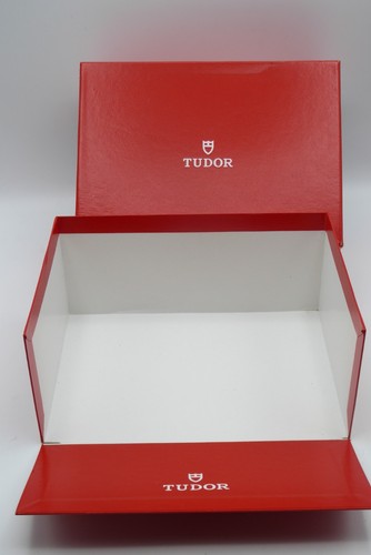 Tudor black bay umkarton - tudor,