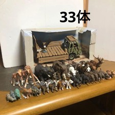 Schleich figures 33 pieces + 1