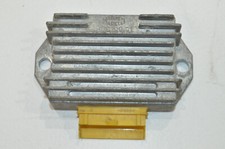 PIAGGIO NRG MC3 GLEICHRICHTER SPANNUNGSREGLER REGLER REGULATOR RELAIS RELAY
