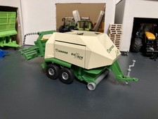 Siku 3161, Großpackenpresse Krone BiG Pack, Ballenpresse, 1:32