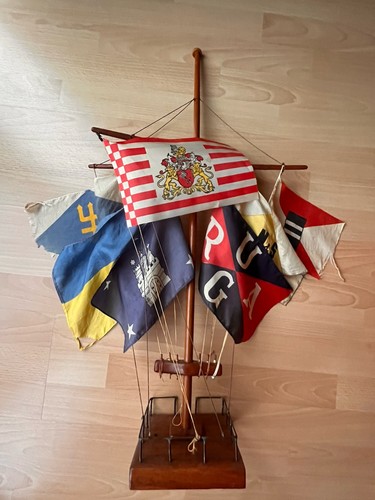 Alter tisch flaggenmast aus - tisch,