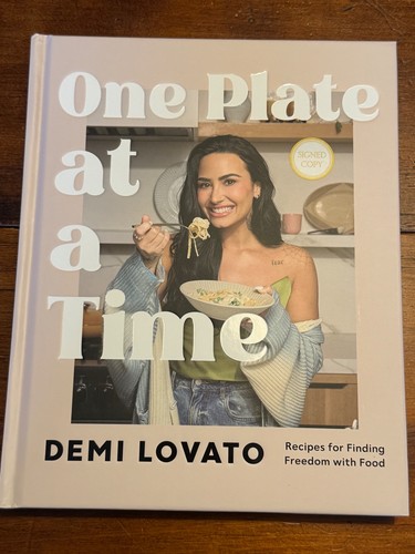 Demi lovato signed - lovato, plate