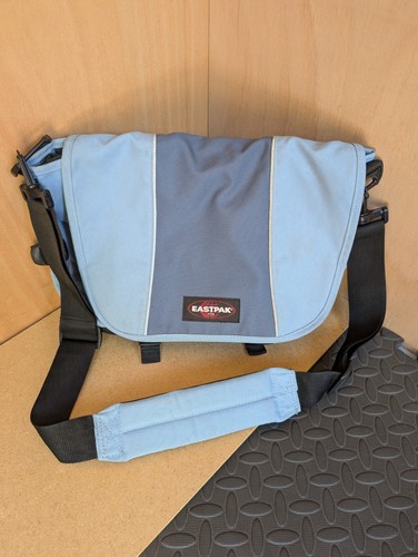 Eastpak messenger bag blau - messenger,